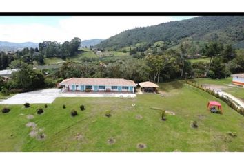 Casa en  El Carmen De Viboral, Antioquia