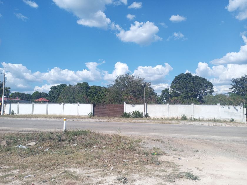 Terreno sobre carretera en Castamay Campeche.