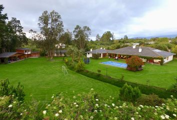 Casa en  El Quinche, Quito