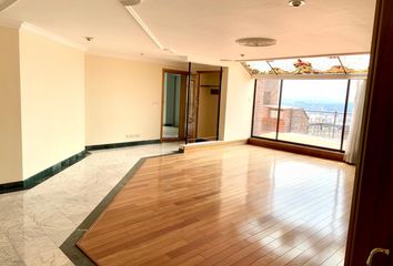 Apartamento en  Carrera 1e 78-2-78-70, Los Rosales, Bogotá, Distrito Capital, Col