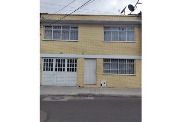 Casa en  Eduardo Santos, Bogotá