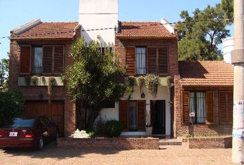 Casa en  Villa Luzuriaga, La Matanza