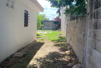 Lote de Terreno en  Qualtex Chetumal, Avenida Ignacio Zaragoza, Chetumal Centro, Othón P Blanco, Quintana Roo, 77000, Mex