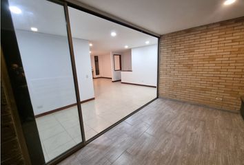 Apartamento en Loma De Los Parra, Medellín