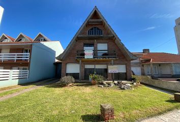 Casa en  Joaquina Acevedo 4146, B7600kmb Mar Del Plata, Provincia De Buenos Aires, Argentina