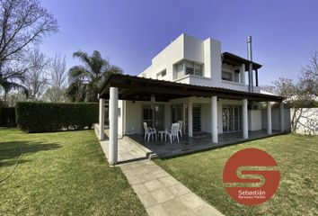 Casa en  Fisherton, Rosario