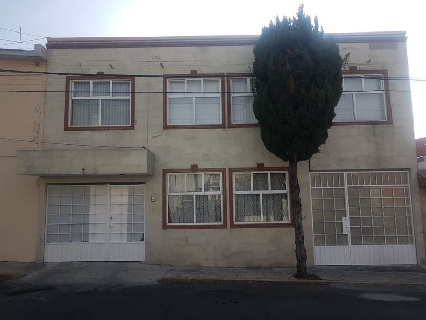 venta Casa en Sor Juana Inés de la Cruz, Toluca (NEX-48031)