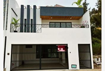 Casa en  Jacarandas, Conjunto Habitacional Ollintonal, Emiliano Zapata, Veracruz De Ignacio De La Llave, Mex