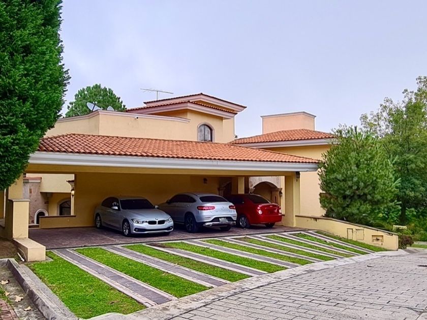 renta Casa en Bugambilias, Zapopan, Zapopan, Jalisco (EB-FR9350r)