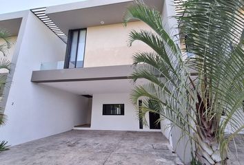 Casa en condominio en  X Canatún, Mérida, Yucatán, Mex