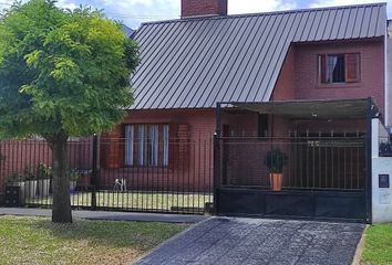 Casa en  Valencia 8055, B7606gqm Mar Del Plata, Provincia De Buenos Aires, Argentina