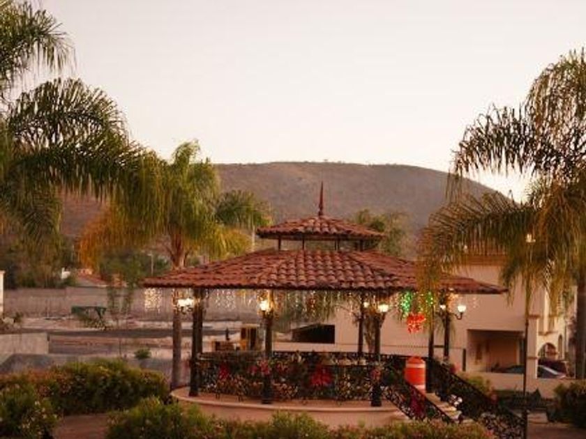 Casa en venta Calle Las Quintas, Fraccionamiento Villa California, Tlajomulco De Zúñiga, Jalisco, 45645, Mex