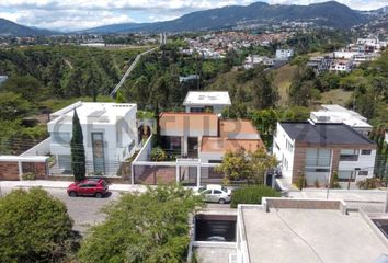 Casa en  Nayón, Quito