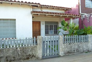 Casa en  Burzaco, Partido De Almirante Brown