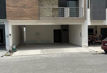 Casa en fraccionamiento en  Santoral Ii, Calz. Las Mitras, Dominio Cumbres, Mitras Poniente, Nuevo León, México