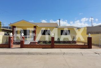 Casa en  Granjas El Gallo, Ensenada