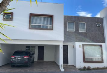 Casa en  Calle General Juan Zuazua Sur 545-591, Macroplaza, Nuevo Centro De Monterrey, Monterrey, Nuevo León, 64018, Mex