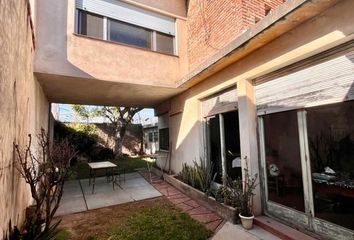 Casa en  Calle Industria 3572, Ciudad Del Libertador General San Martín, General San Martín, B1653, Provincia De Buenos Aires, Arg