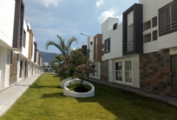 Casa en fraccionamiento en  Otilio Montaño, Jiutepec, Morelos