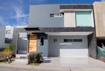 Casa en  Los Robles, Zapopan, Zapopan, Jalisco