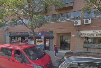Local Comercial en  Lucero, Madrid