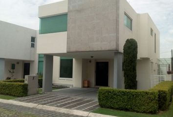 Casa en condominio en  Cacalomacán, Toluca