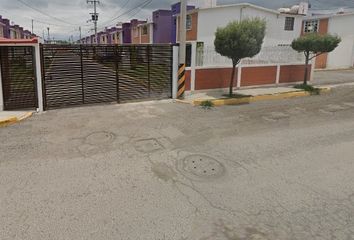 Casa en  Calle Bicentenario 115-115, Fraccionamiento El Porvenir Ii, Lerma, México, 52106, Mex