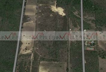 Lote de Terreno en  Calle De La Presa, Quintas Del Lago, Santiago, Nuevo León, 67317, Mex