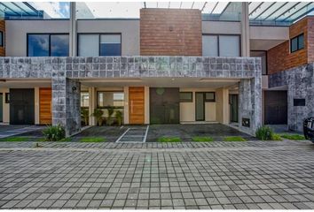 Casa en  La Calera, Puebla