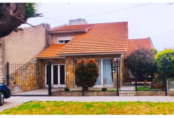 Casa en  Las Avenidas, Mar Del Plata