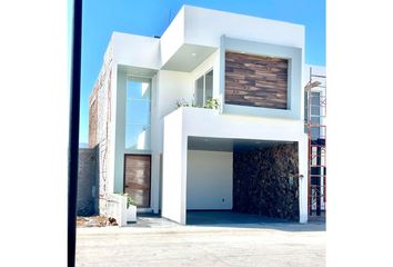 Casa en  Las Fuentes, Zamora De Hidalgo