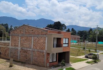 Casa en  Cl. 14 ## 19-66, La Ceja, Antioquia, Colombia