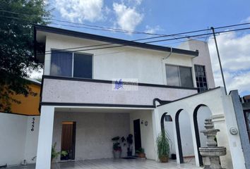 Casa en  Del Paseo Residencial, Monterrey