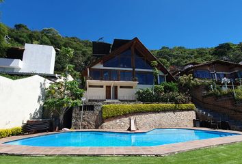 Casa en  Avándaro, Valle De Bravo