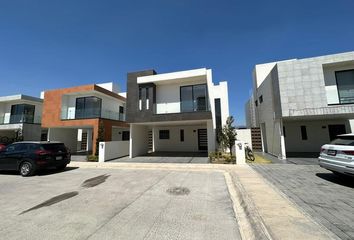 Casa en fraccionamiento en  Calle Acueducto, Santiaguito, Ocoyoacac, México, 52755, Mex