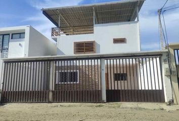 Casa en  Crucita, Portoviejo