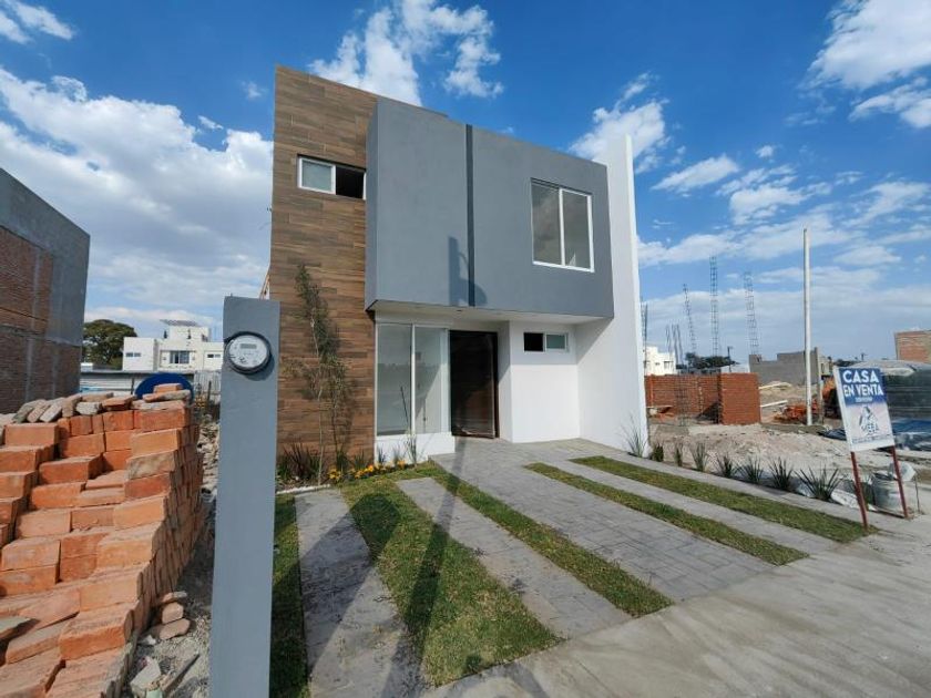 venta Casa en Zona Centro, Aguascalientes, Ciudad de Aguascalientes  (MX22-MZ3110)