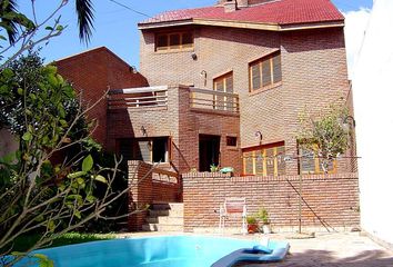 Casa en  Valentín Alsina, Partido De Lanús