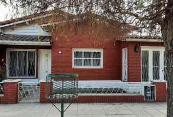 Casa en  Villa Luzuriaga, La Matanza