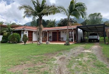 Villa-Quinta en  El Carmen De Viboral, Antioquia