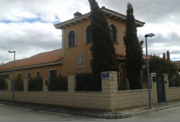 Chalet en  Husillos, Palencia Provincia