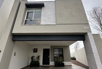 Casa en  Circuito San Gerardo, Capellanía Residencial Privada San Agustín, Apodaca, Nuevo León, 66604, Mex