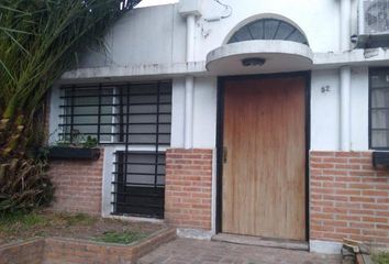 Casa en  D. Martinto 80, Wilde, Avellaneda, B1875, Buenos Aires, Arg