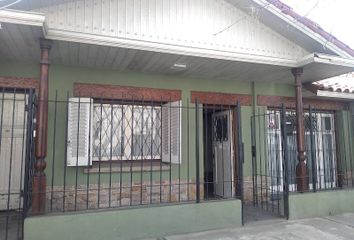 Casa en  Shell Shop, Avenida Avellaneda, Flores, Ciudad De Buenos Aires, C1406, Ciudad Autónoma De Buenos Aires, Arg