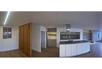 Apartamento en  La Castellana, Medellín