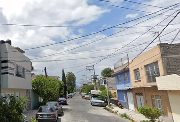 Casa en  Calle Hemiciclo A Juárez 403, Evolución, Nezahualcóyotl, México, 57700, Mex