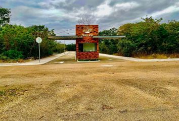 Lote de Terreno en  Sierra Papacal, Mérida, Yucatán