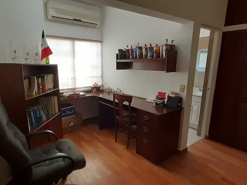 venta Casa en Bernardo Reyes, Monterrey (473695--318)