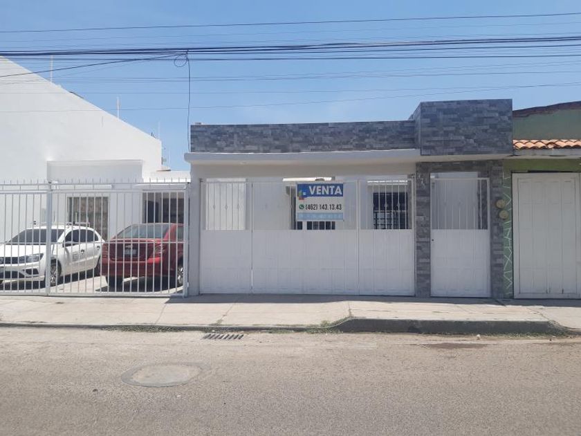 venta Casa en Irapuato, Irapuato, Irapuato, Guanajuato (MX21-KT8004)-  