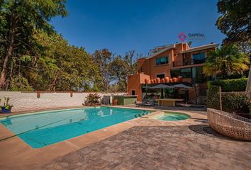 Casa en condominio en  Pinar De La Venta, Zapopan, Jalisco